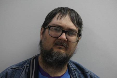 William Jay Tribbett a registered Sex or Violent Offender of Indiana