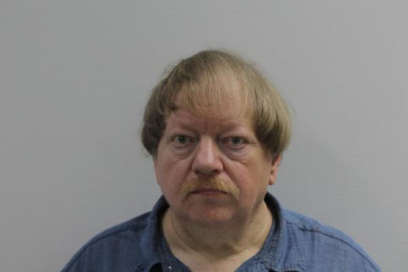John Joseph Gloser a registered Sex or Violent Offender of Indiana