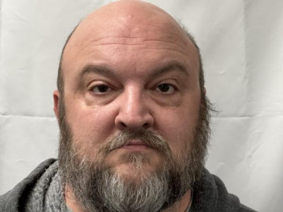 Benjamin J Clouse a registered Sex or Violent Offender of Indiana