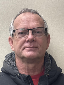 Andrew Lee Squires a registered Sex or Violent Offender of Indiana