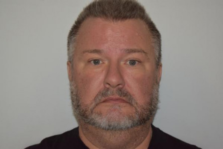 Chad Eric Arnold a registered Sex or Violent Offender of Indiana