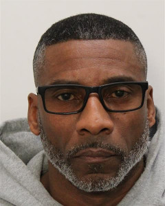 Regunal Roshall Dowell a registered Sex or Violent Offender of Indiana