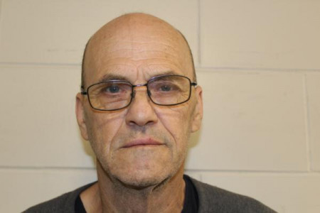 Mark E Moore a registered Sex or Violent Offender of Indiana