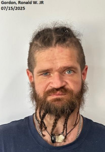 Ronald William Gordon Jr a registered Sex or Violent Offender of Indiana