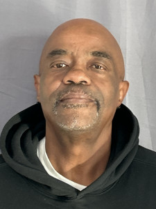 Darius E White a registered Sex or Violent Offender of Indiana