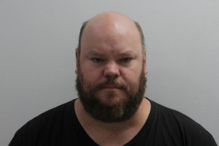 Shawn E Lunsford a registered Sex or Violent Offender of Indiana