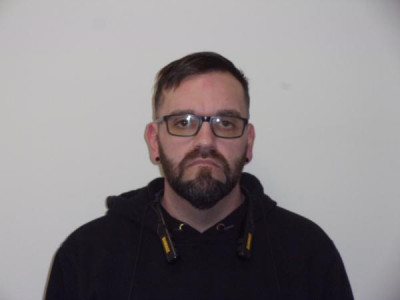 Ryan C Nutter a registered Sex or Violent Offender of Indiana