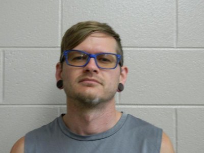 Erik S Epperson a registered Sex or Violent Offender of Indiana