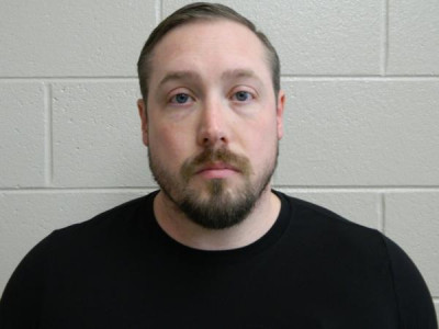 Michael Shawn Dinsmore a registered Sex or Violent Offender of Indiana