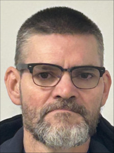 Dustin Lee Brewer a registered Sex or Violent Offender of Indiana
