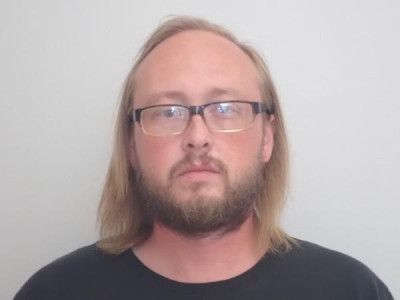 Lynn Kc Sines a registered Sex or Violent Offender of Indiana