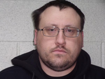 Skyler Ross Clifton a registered Sex or Violent Offender of Indiana