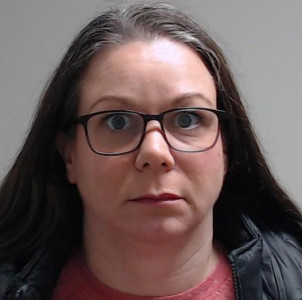 Adrienne Lynn Clark a registered Sex or Violent Offender of Indiana