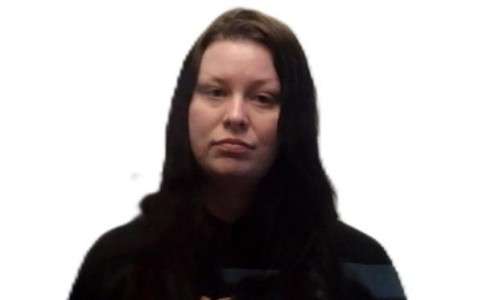 Melissa Lee Helms a registered Sex or Violent Offender of Indiana