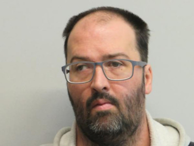 Justin Todd Miller a registered Sex or Violent Offender of Indiana