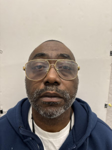 Damon Lamont Powell a registered Sex or Violent Offender of Indiana