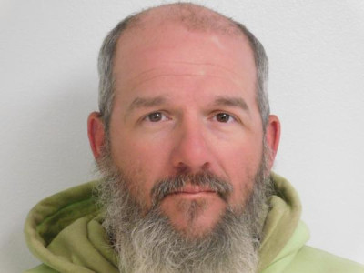 Robert Ray Hodges a registered Sex or Violent Offender of Indiana