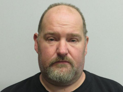 Estil Leo Barnett Jr a registered Sex or Violent Offender of Indiana