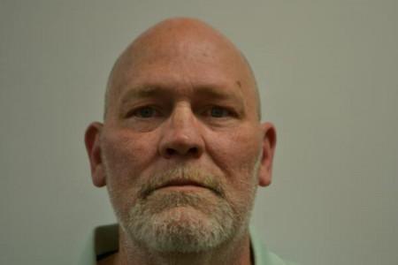 Teddy D Burchett Sr a registered Sex or Violent Offender of Indiana