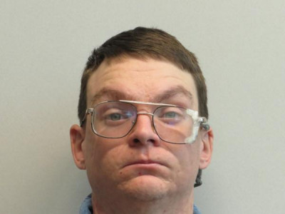 Noah Michael Davis a registered Sex or Violent Offender of Indiana