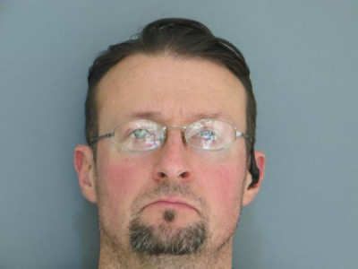 Jonathan Losses Slone a registered Sex or Violent Offender of Indiana