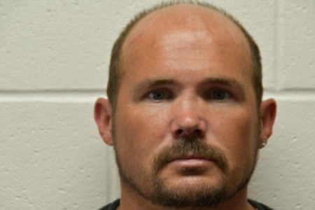 Robert Daniel Hall a registered Sex or Violent Offender of Indiana