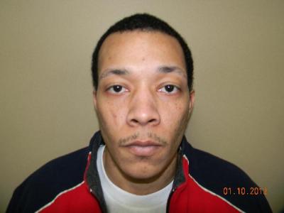 Donovan Donelle Warren a registered Sex Offender or Child Predator of Louisiana