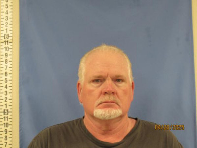 Danny Lee Davis a registered Sex Offender or Child Predator of Louisiana