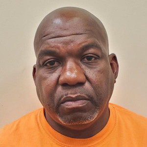 Reginald Rayneal Holmes a registered Sex Offender or Child Predator of Louisiana