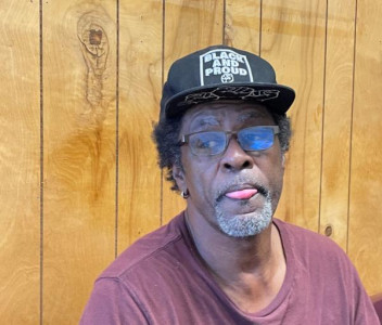 Loniell Wolfe a registered Sex Offender or Child Predator of Louisiana