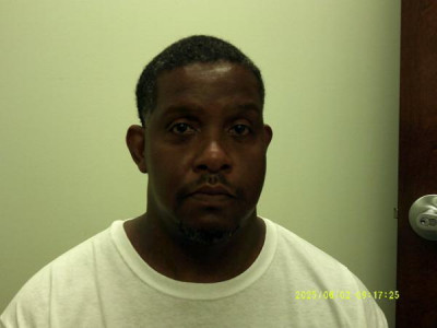 Erick Devon Mitchell a registered Sex Offender or Child Predator of Louisiana