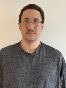 Derek Munholland a registered Sex Offender or Child Predator of Louisiana