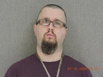Andrew Devin Fandal a registered Sex Offender or Child Predator of Louisiana