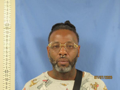 Earl James a registered Sex Offender or Child Predator of Louisiana