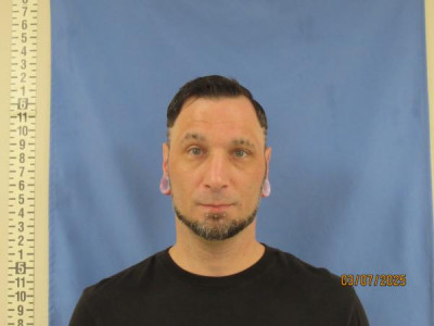 Daniel Lee Dobbs a registered Sex Offender or Child Predator of Louisiana