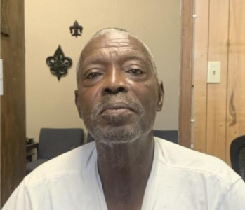 Robert Scott a registered Sex Offender or Child Predator of Louisiana