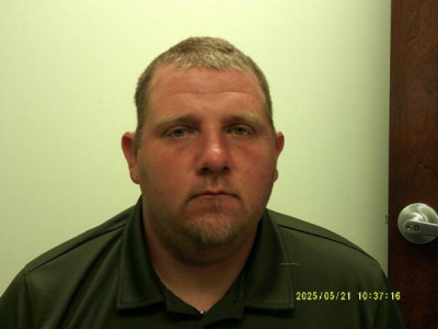 Shane Paul Fontenot a registered Sex Offender or Child Predator of Louisiana