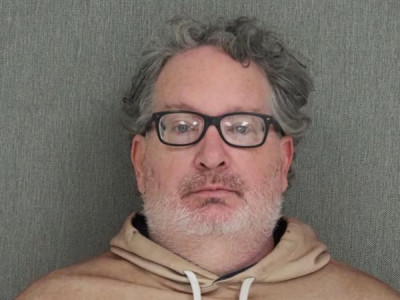 Kelly David Raymond a registered Sex Offender or Child Predator of Louisiana