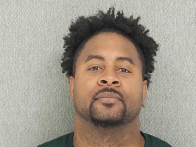 Dequitney Jontreal Gordon a registered Sex Offender or Child Predator of Louisiana