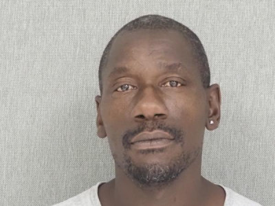 Durrell Antione Robinson a registered Sex Offender or Child Predator of Louisiana
