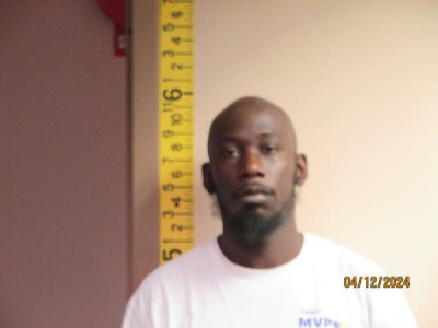 Lonnie Dewayne Baggett a registered Sex Offender or Child Predator of Louisiana