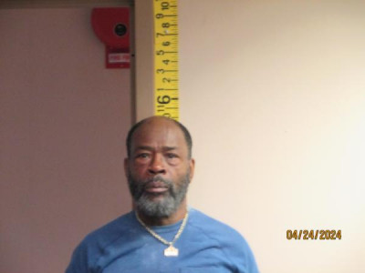 Joe Louis Booze Jr a registered Sex Offender or Child Predator of Louisiana