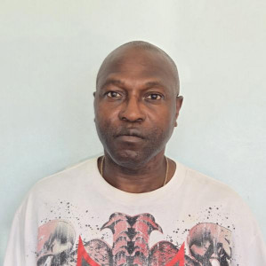 Larry Darnell Banks a registered Sex Offender or Child Predator of Louisiana