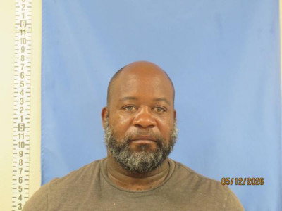 Robert Darnell Queen a registered Sex Offender or Child Predator of Louisiana