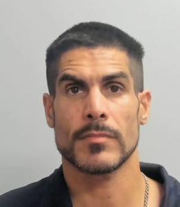 Leonardo Julio Nieves a registered Sexual Offender or Predator of Florida