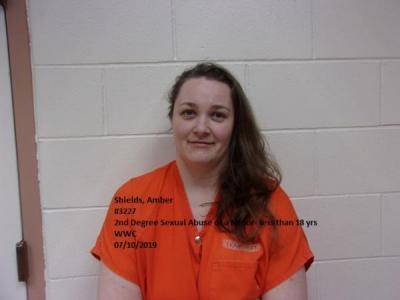 Amber Renee Shields a registered Sex Offender of Wyoming