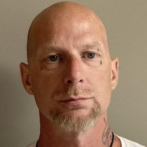 Earl Lynn Tracey Jr a registered Sex Offender of Virginia