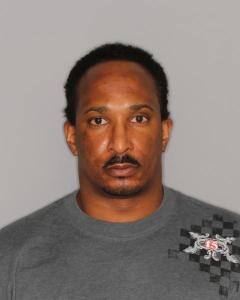 Dante Darnell Lewis a registered Offender of Washington