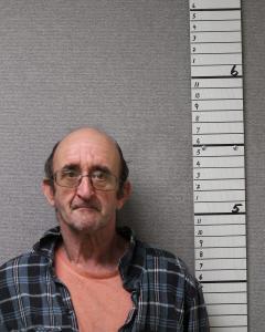 Everett Charles Nicholson a registered Sex Offender of West Virginia