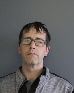 Thomas Blaine Eakle a registered Sex Offender of West Virginia